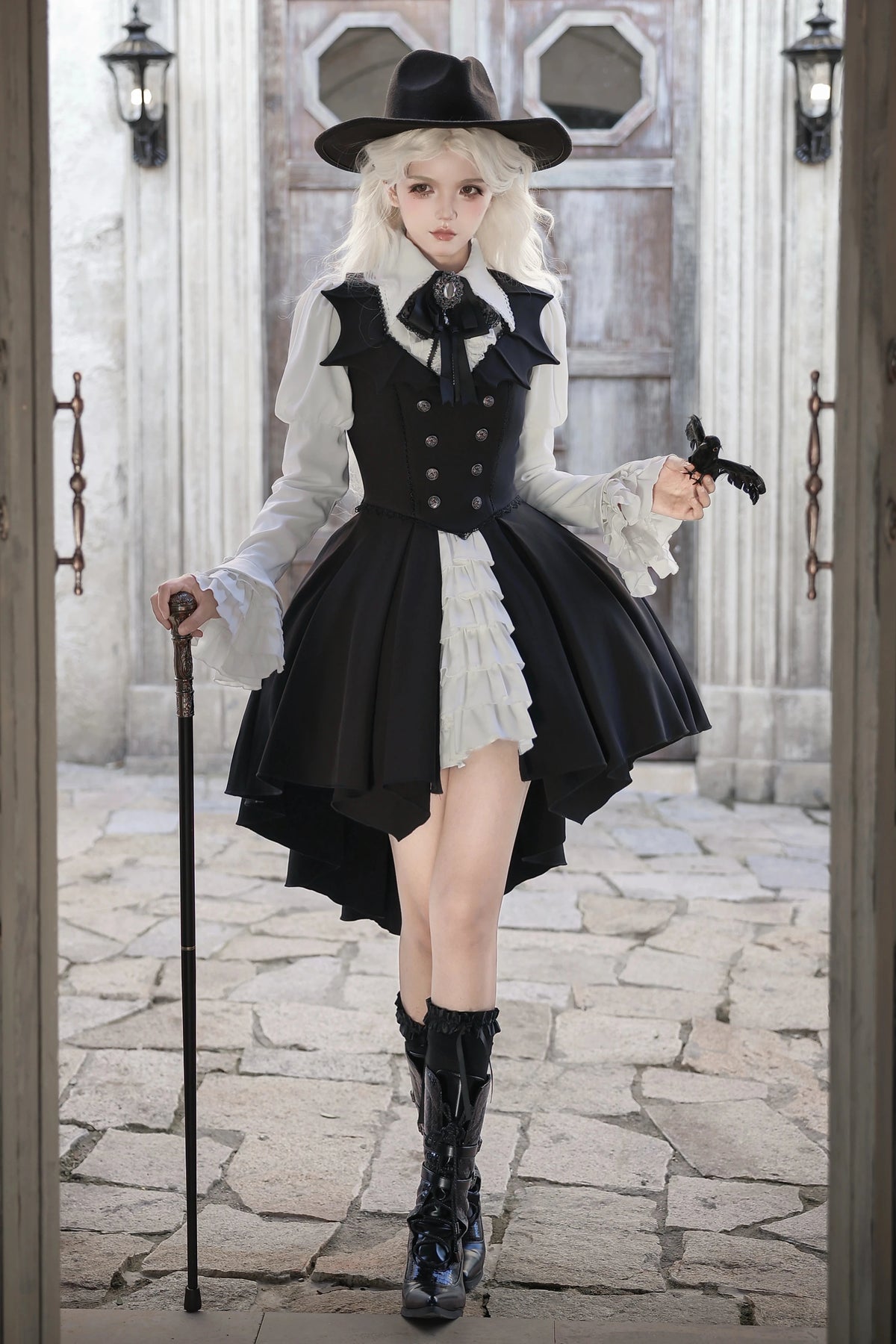 [Pre-order Deadline: October 29] Gothic Vampire Butler White Lace Flare Sleeve Shirt + Bat Collar Ruffle High-Low Lolita JSK Dress Set + Jewel Bow Tie
