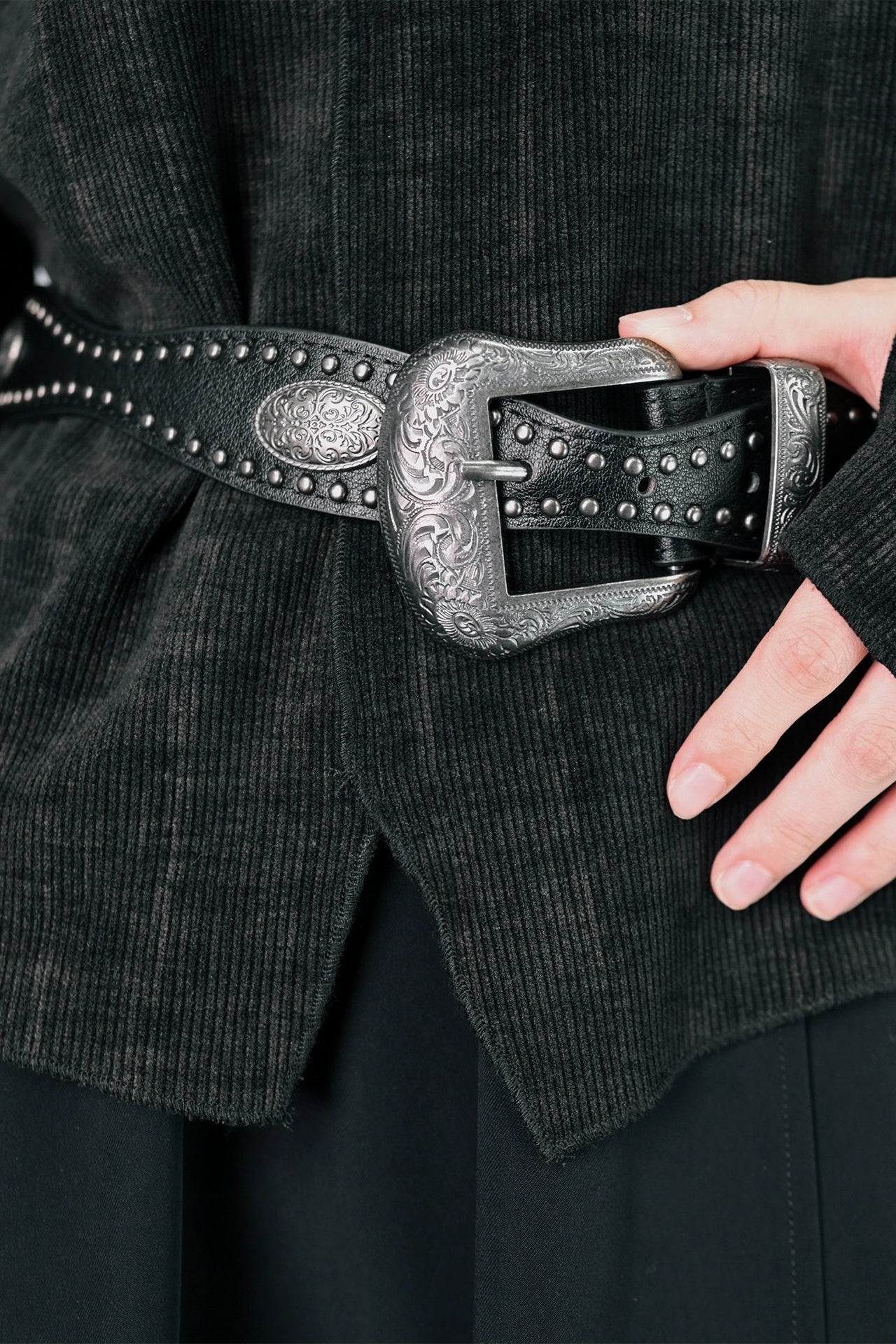 Weird House "Traceability" new Chinese retro exquisite carved belt women's design sense of national style irregular trousers