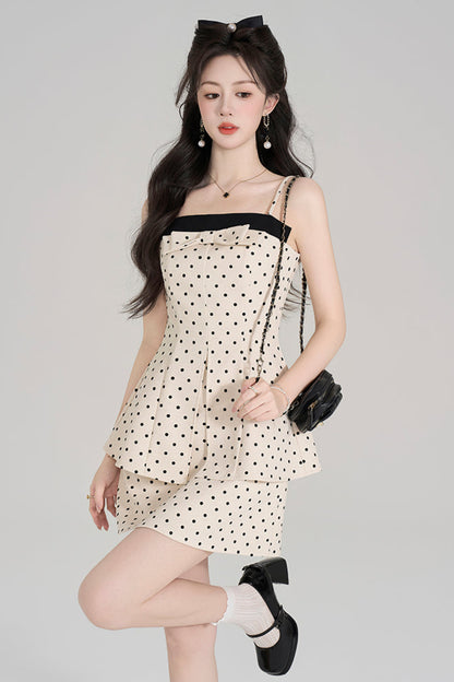 ホルターネックドットシックキャミソールワンピース