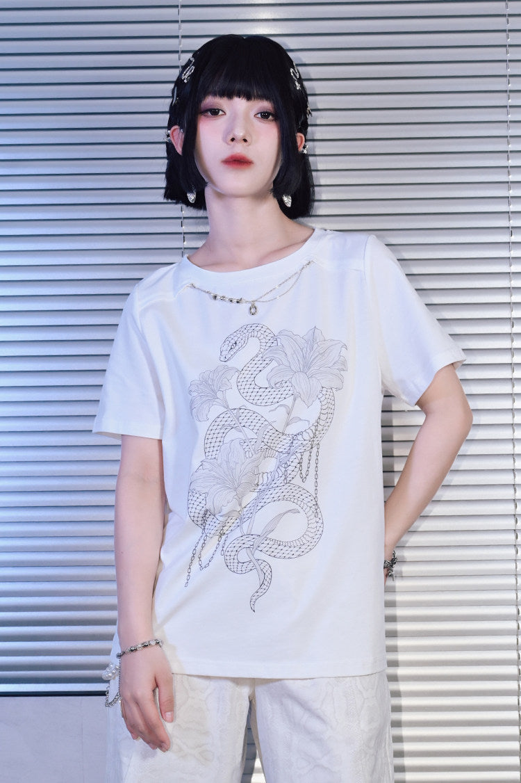 ダークスネークリリーチェーングラフィックTシャツ