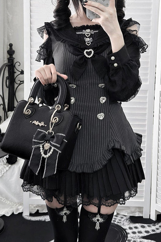 [Pre-order Deadline: October 18] Petal Edge Pearl Chain Bow Square Handbag Crossbody Bag