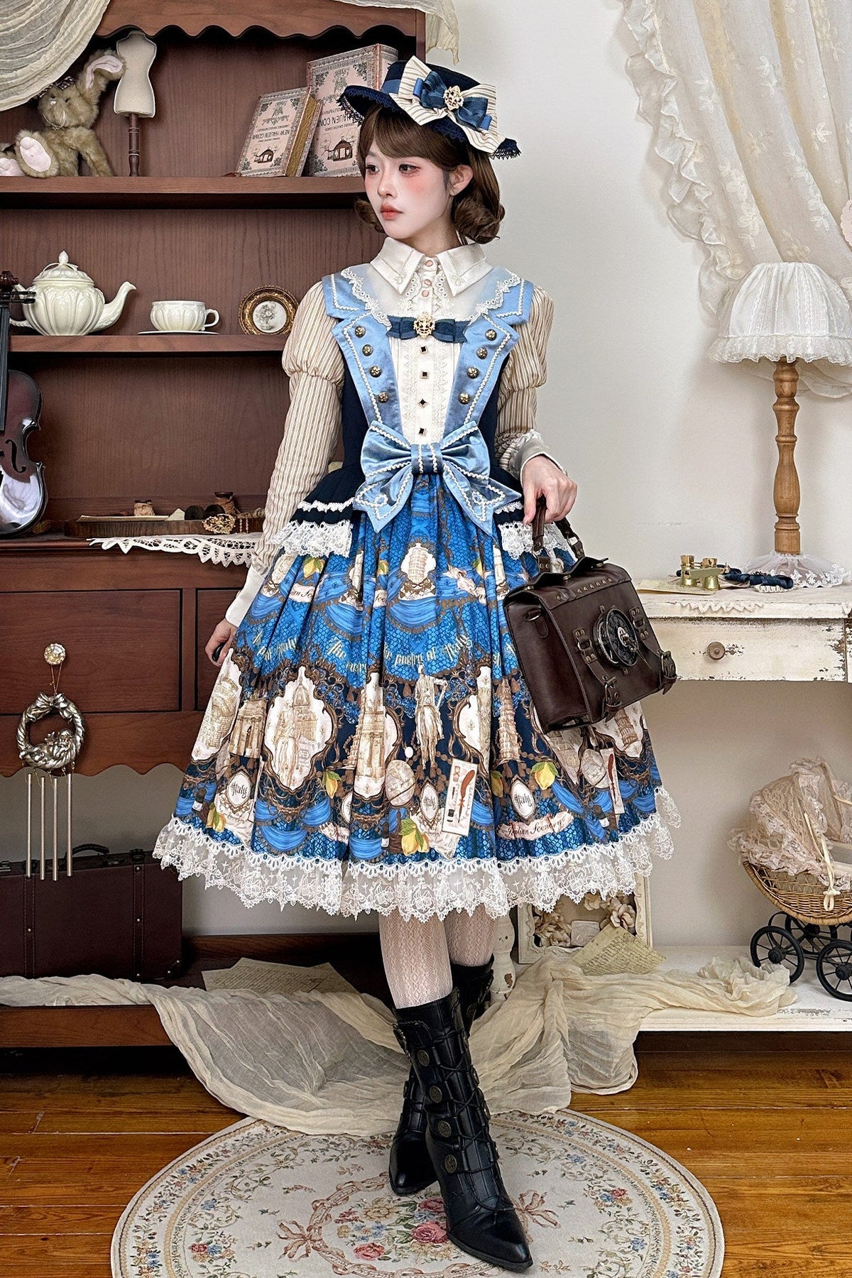 [Reservation Deadline: November 6] Navy Blue/Brown Classic Italian Travel Diary Lolita Vintage Print Bow Bustier JSK Dress with Metal Buttons & Lace Detail