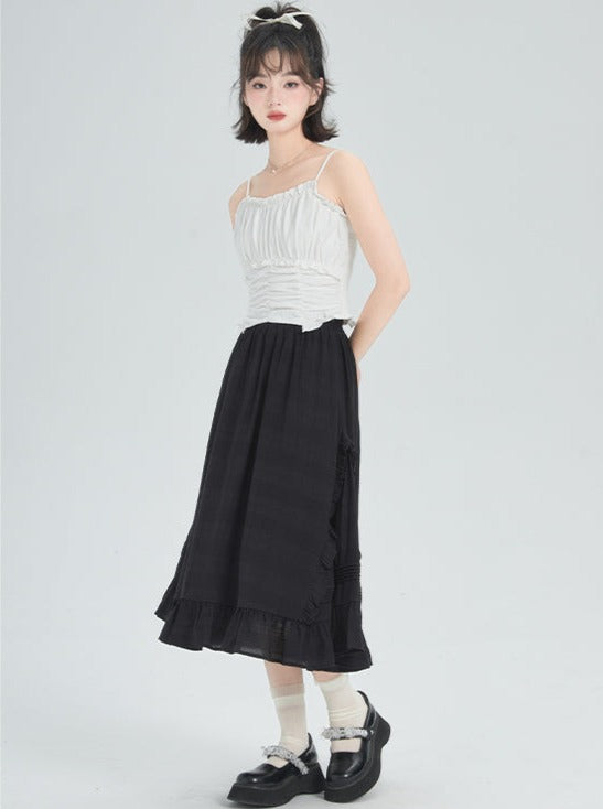 Shallot-cut black dark skirt