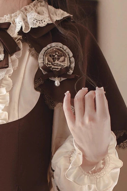 フレンチブラウンヴィンテージロリータドレス+ケープ+ベレー帽+バッジ