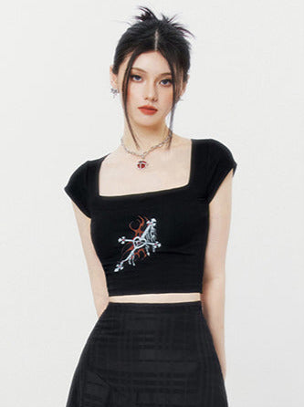 Dark Rock Spice Cross Print Square Collar T-shirt