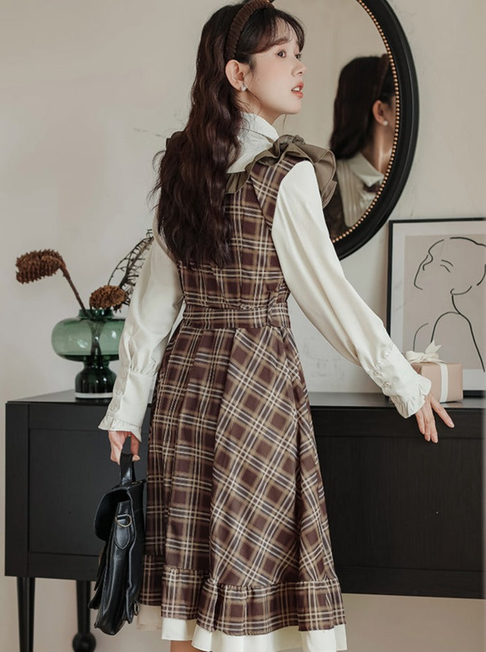 French Hepburn Style Retro Brown Ruffle Suspender Skirt