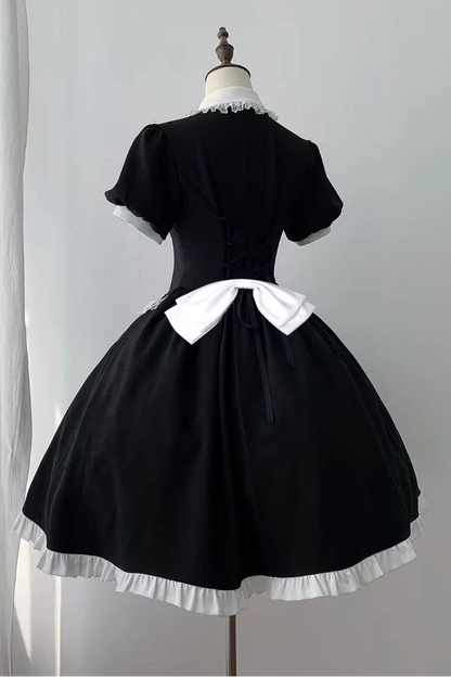 [Précommande jusqu'au 29 avril] Robe Lolita Gothic en dentelle noir x blanc avec cravate rouge Type A/B