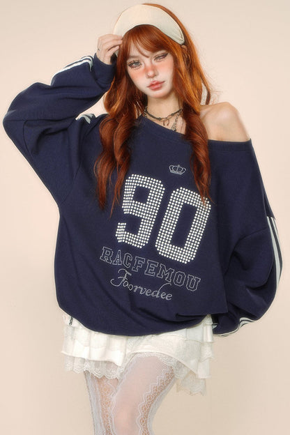 Over -size slant shoulder sweatshirt