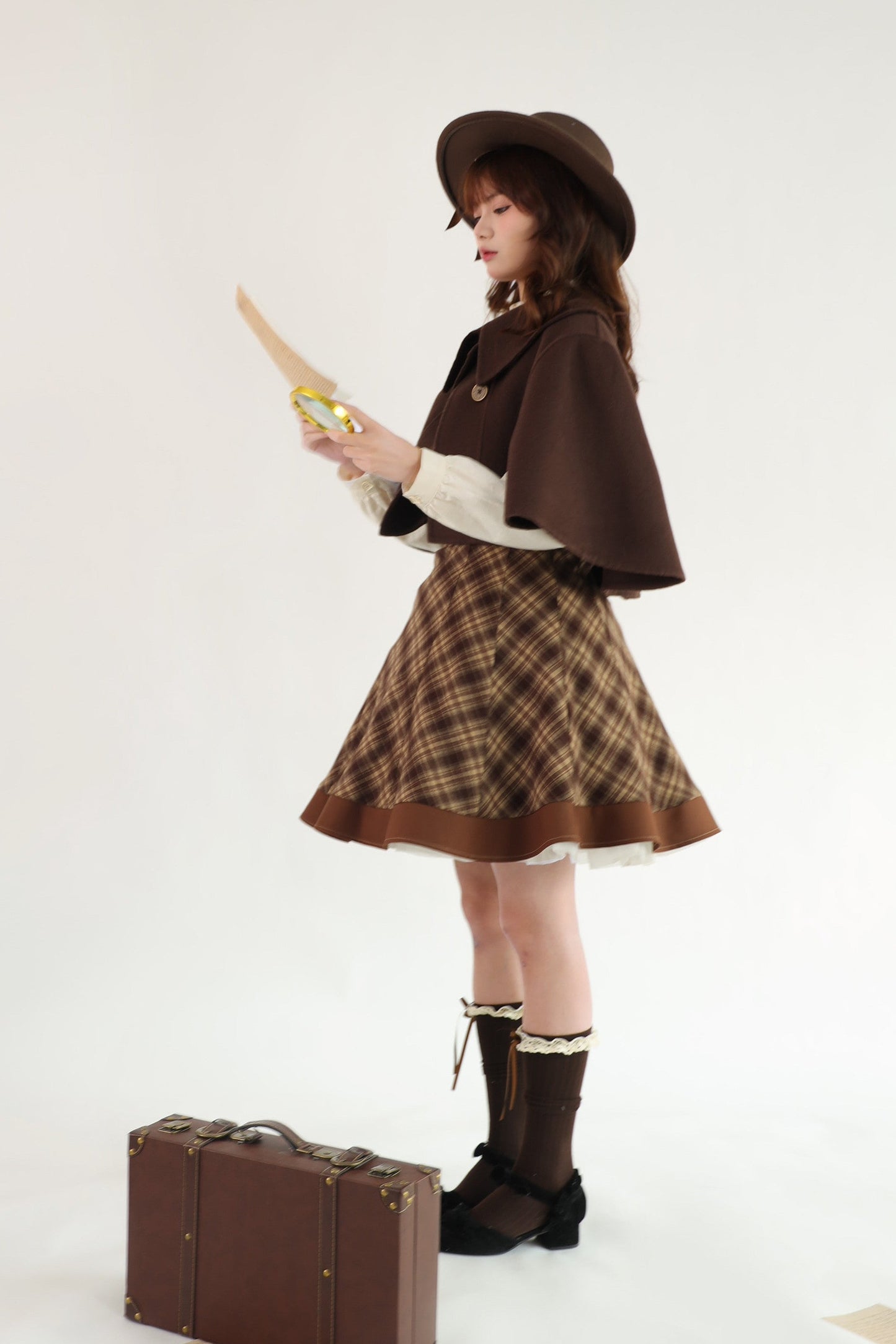 [Reservation Deadline February 3rd] Vintage Detective Series Lapel Cape + Suspender Dress + Ribbon Brooch