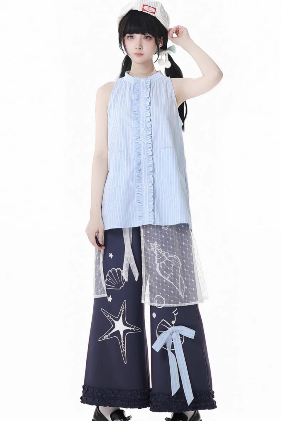 Gestreiftes Strandhemd + ärmelloses Hemd + Overshirt + Rock + weite Hose + Jeansrock