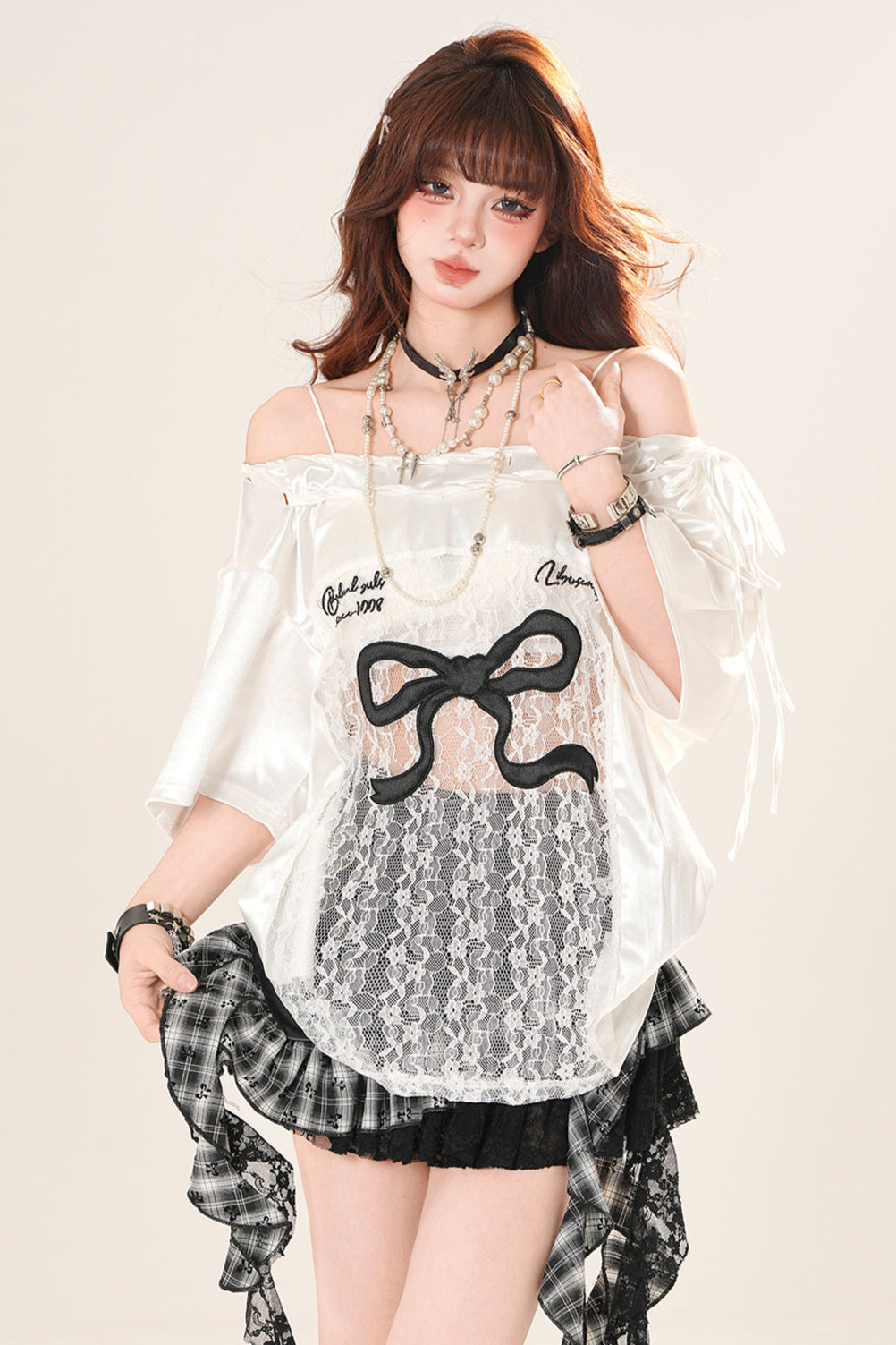 ドリーミーホローショルダートップス