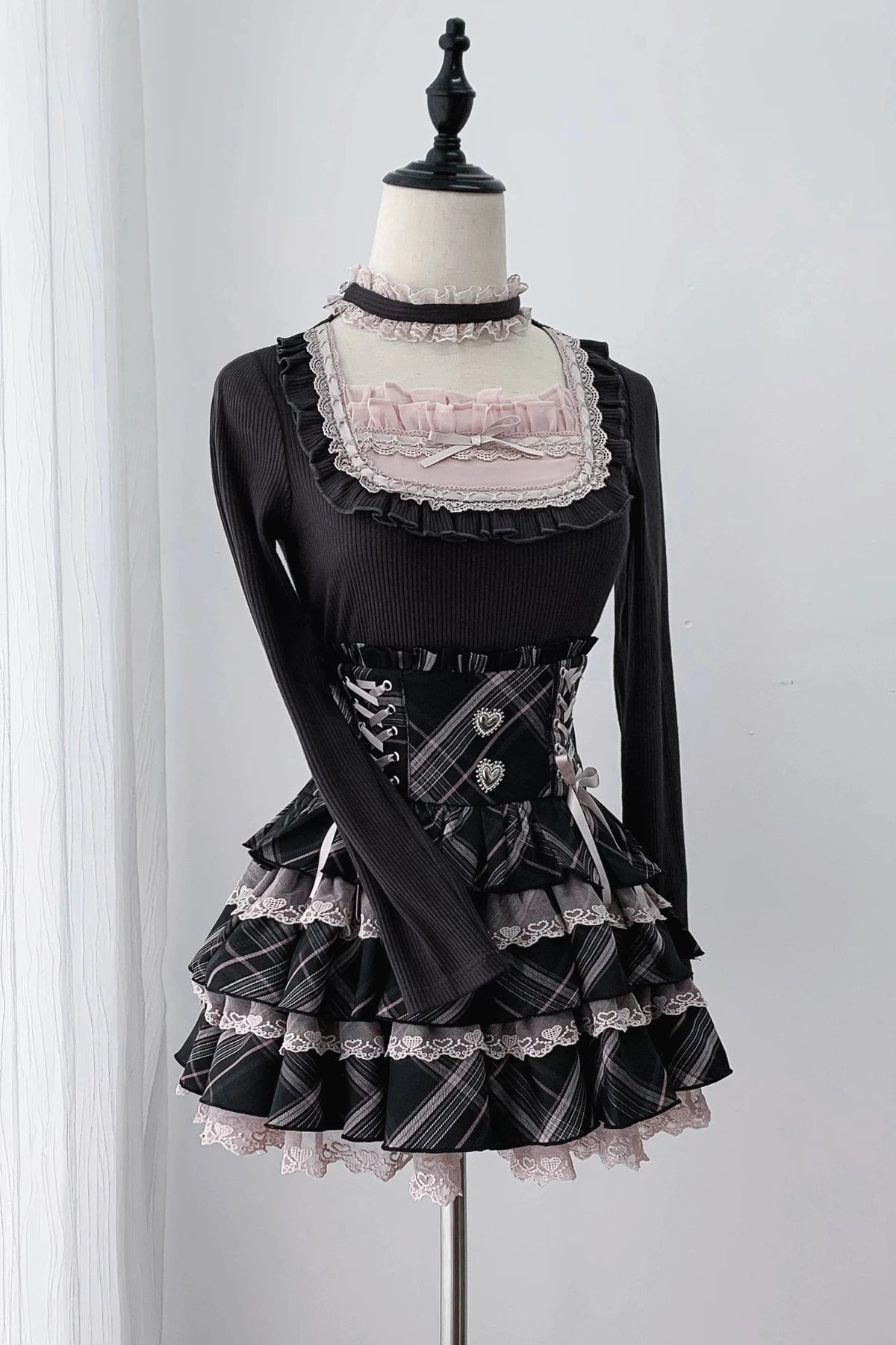 [Pre-order Deadline: October 30] Black Pink Lace Trim Square Neck Choker Design Knit Top + Lace Trim Plaid Tiered Skirt