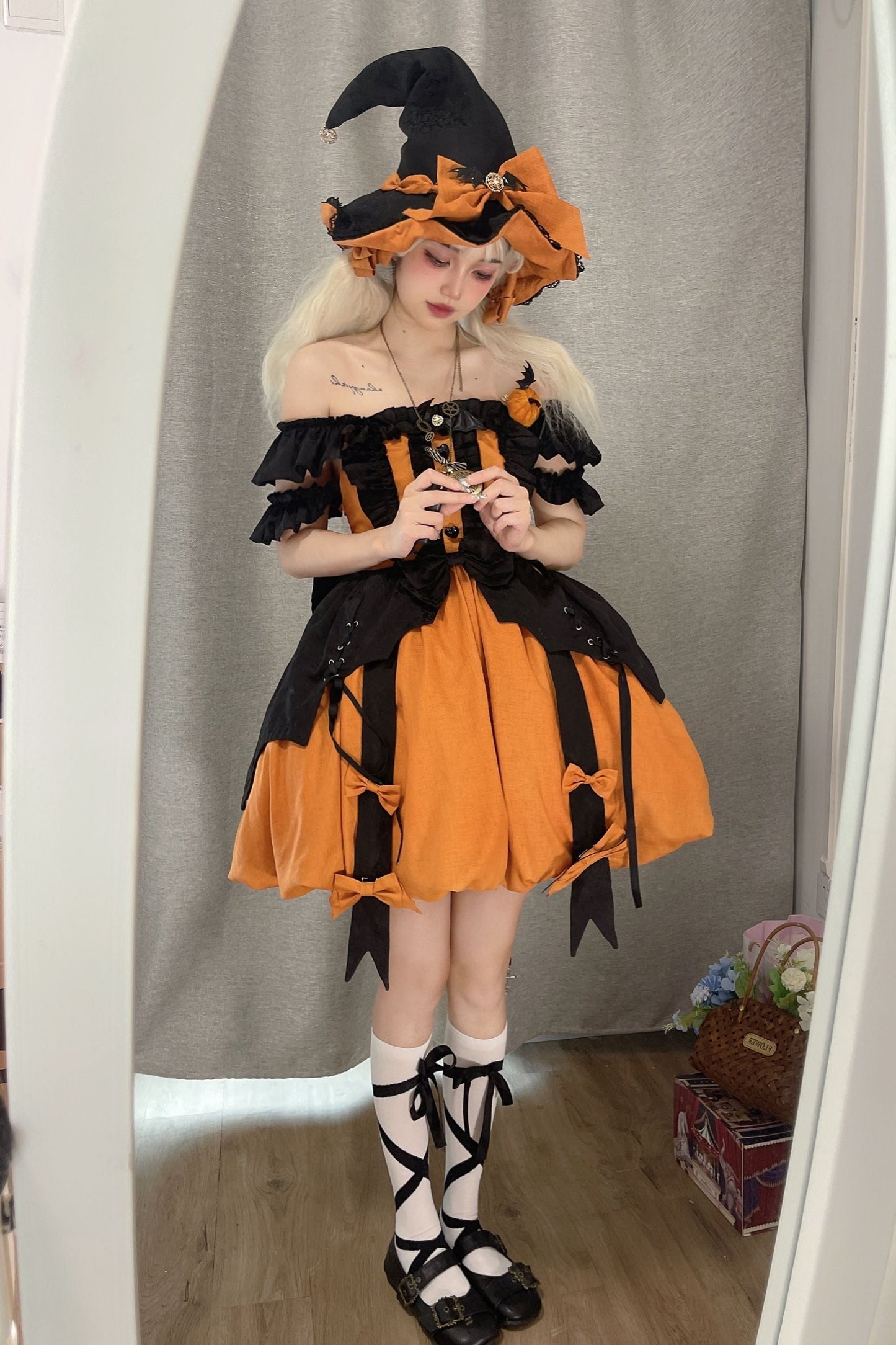 [Reservation deadline on October 5] Little Witch Halloween Bud Dress Set + Witch Hat