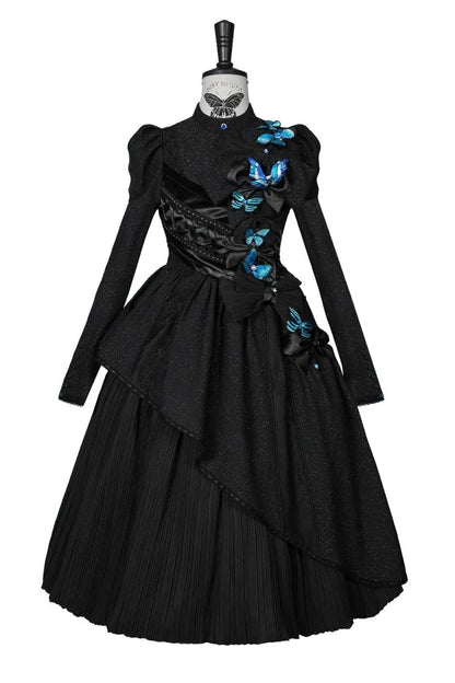 [Reservierungsschluss 14. Oktober] Schwarz/weißes Gothic-Lolita-Langkleid mit Schmetterlingsschleife, Stehkragen und asymmetrischen Lagen