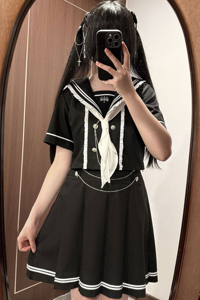 Sailor collar top + pleated skirt
