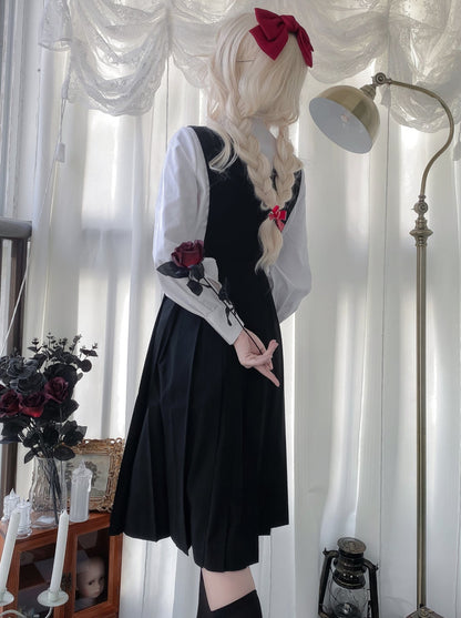 Black Princess College Style Short Jacket + White Shirt + V-Neck Pleated Dress [Reserved Item