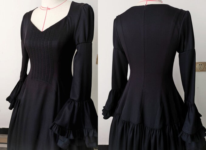 [Termine prenotazione 30 maggio] Abito gothic lolita bianco e nero con maniche svasate + sopragonna a corsetto rialzabile con croci + set completo