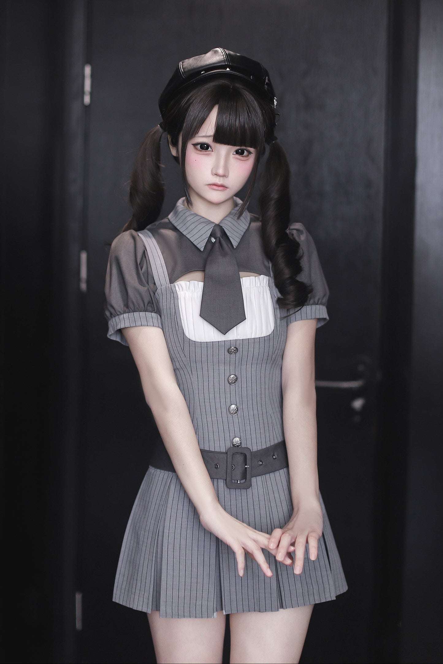 【4月15日予約締切】グレーピンストライプタイカラーショートジャケットドレスフルセット＋ジュエルキャスケット