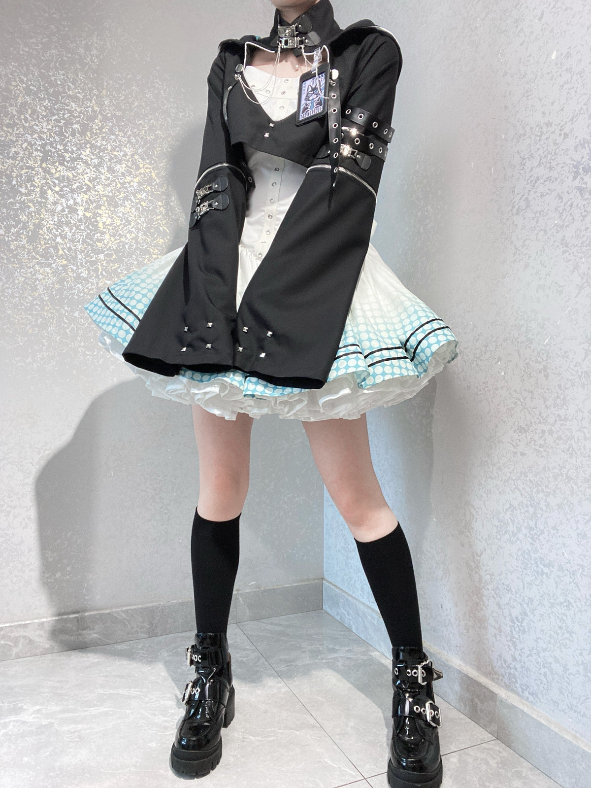 【予約商品】デイリーゴシックレトロパンクスタイルフードジャケット＋プリーツサスペンダースカート