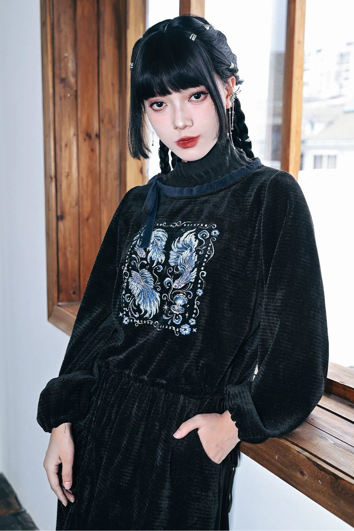 チャイナダークデザイントップス