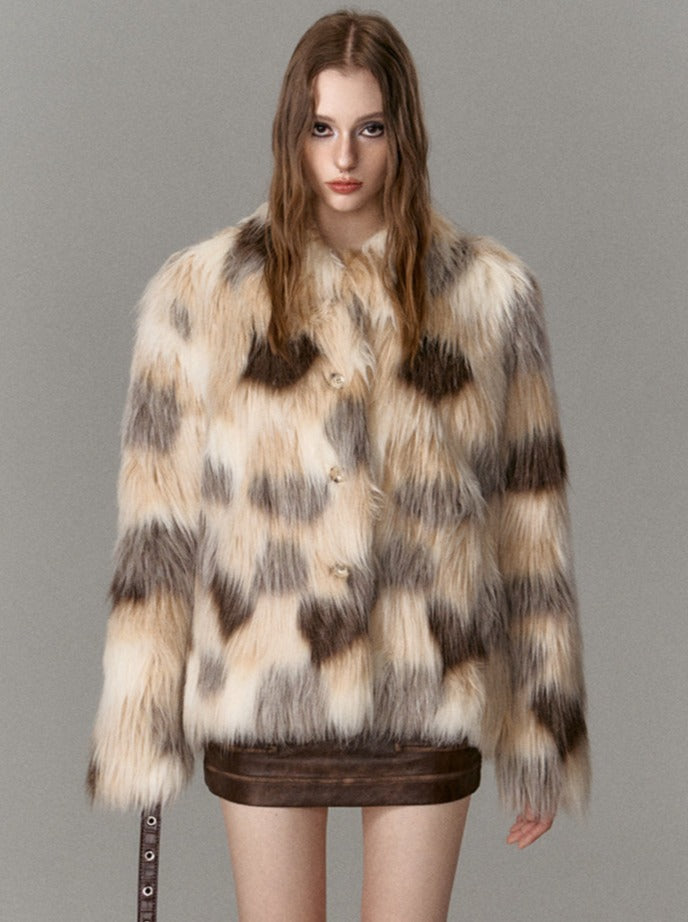 Voluminous Mode Design Fur Coat