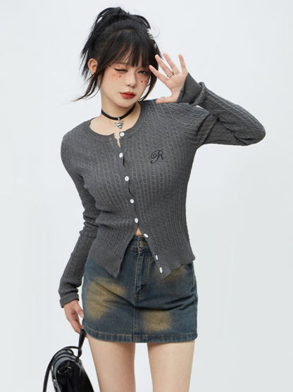 Slim One-Point Knit Cardigan