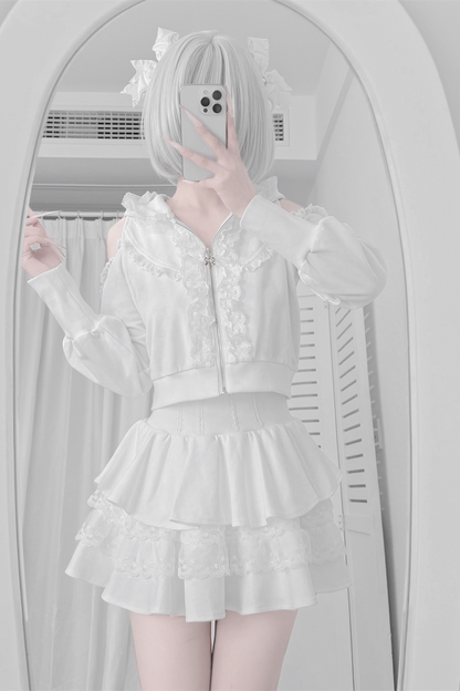 [Reservierungsschluss am 16. September] Set aus langärmligem Cold-Shoulder-Hoodie-Top mit Spitzenrüschen + Stufenrock mit Innenshorts