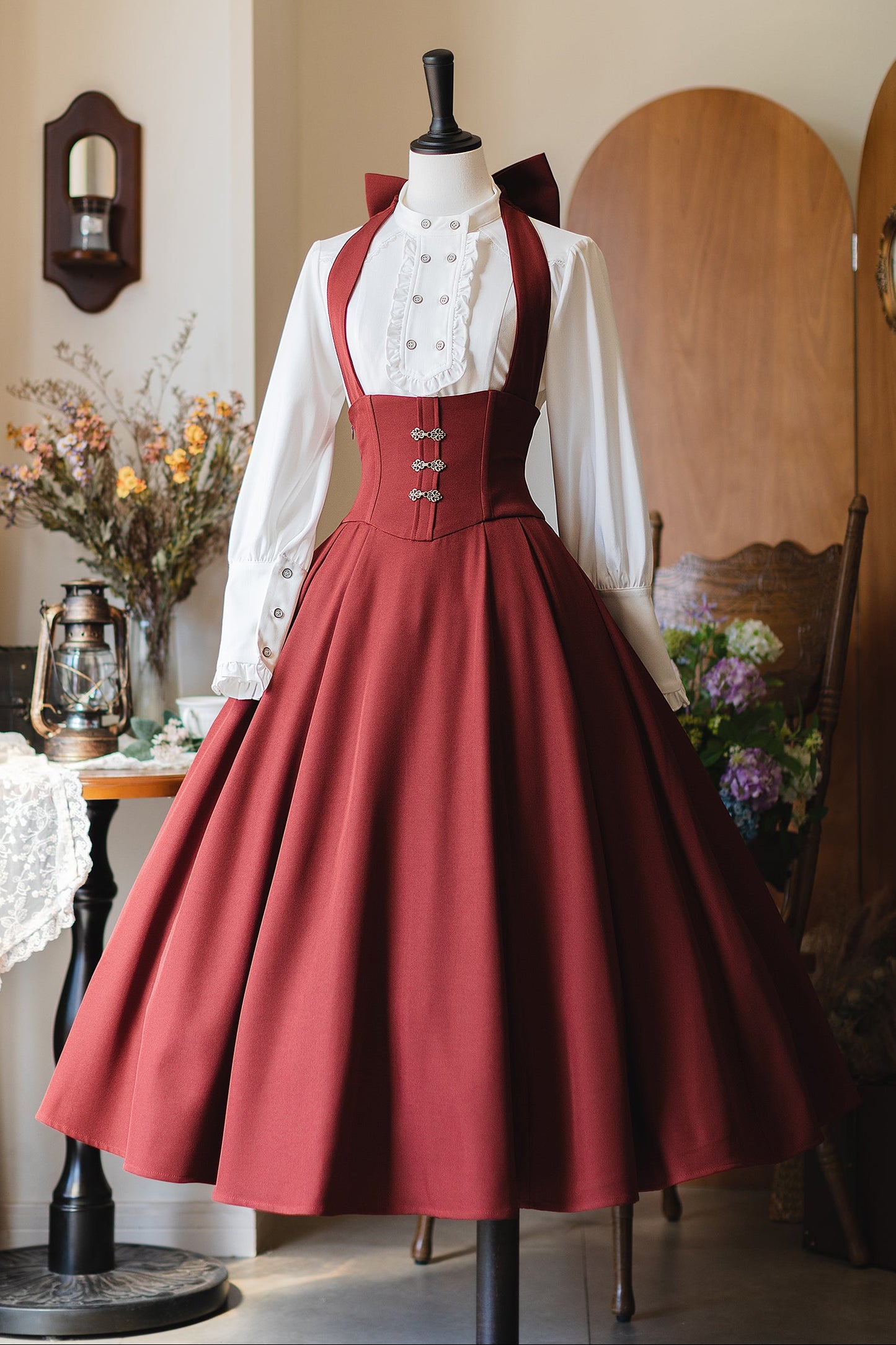 【予約商品】レトロエレガントクラシックホルターリボンスカート＋フリルシャツ＋ショートジャケット