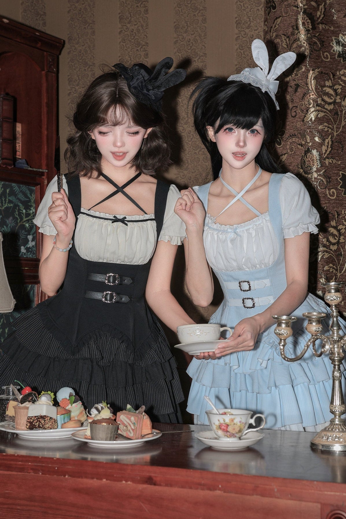 Cool Square Neck Four-Stage Dress