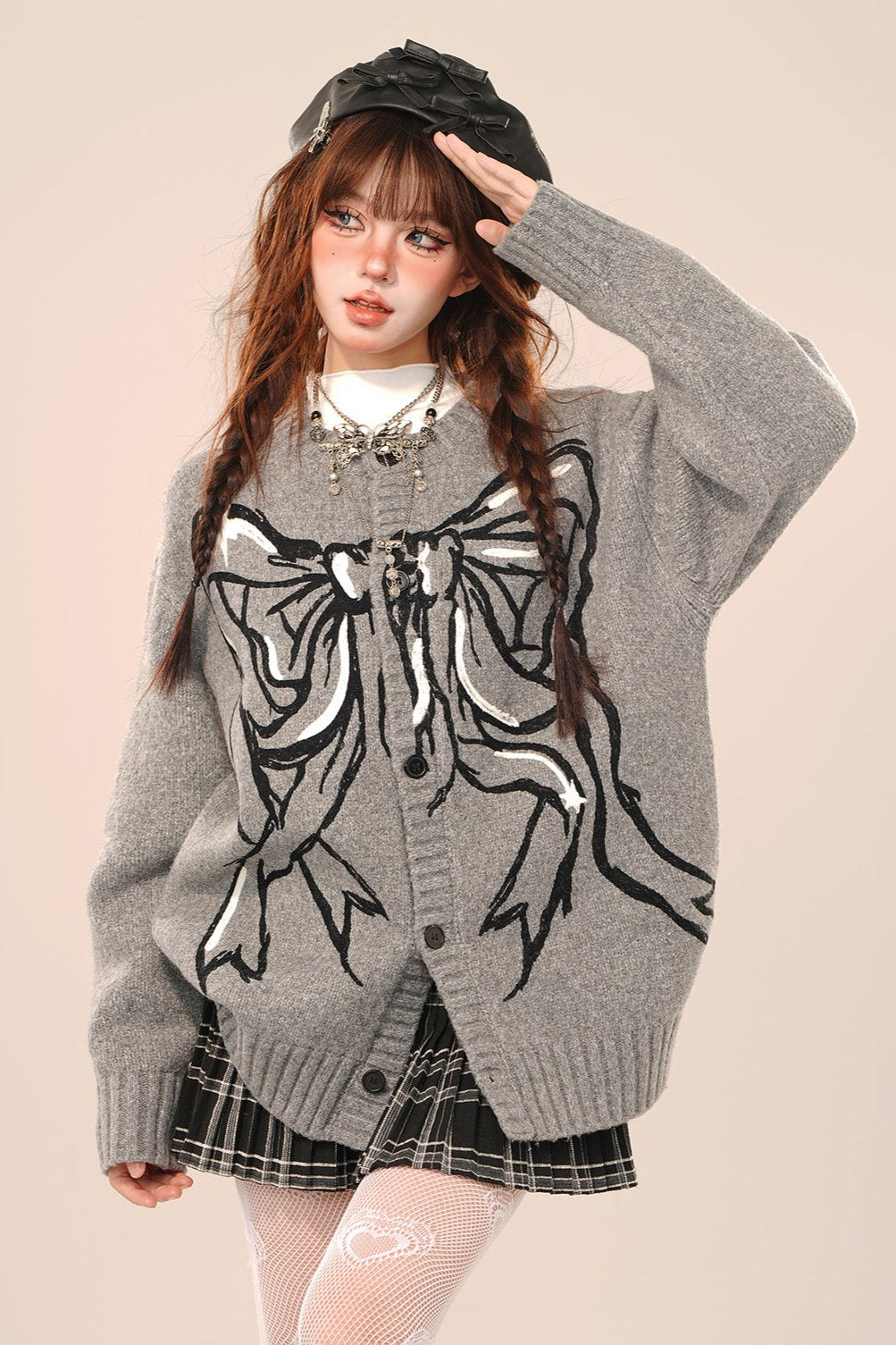 Looscalage knit cardigan sweater