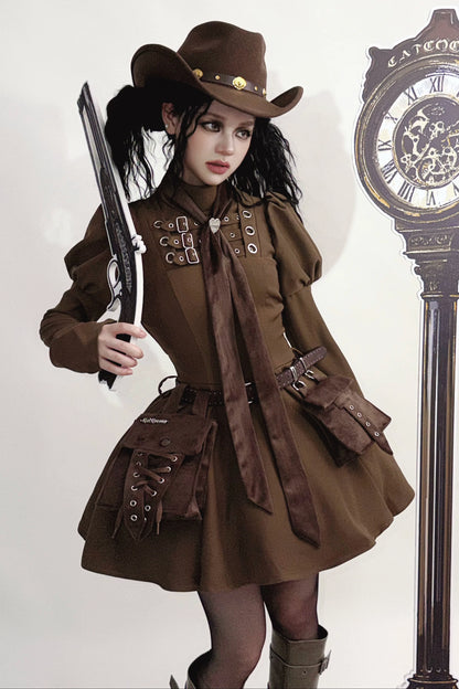 [Scadenza prenotazioni 6 novembre] Abito da bambola steampunk marrone x gothic mode nero con fibbia, collo alto e maniche lunghe a sbuffo