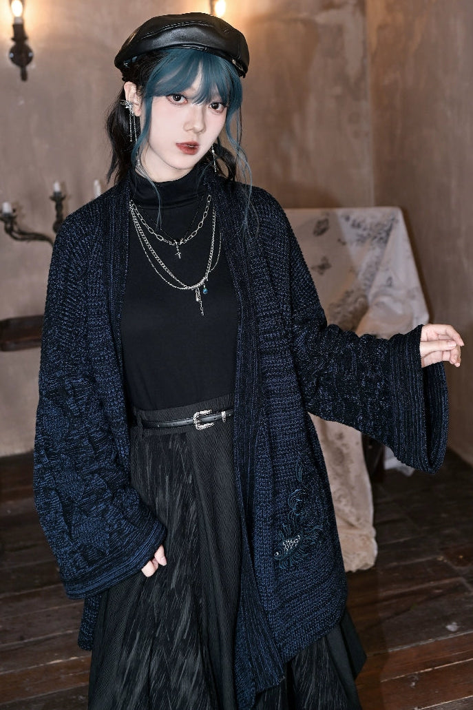 ダークフィンエンブロイダーカーディガン