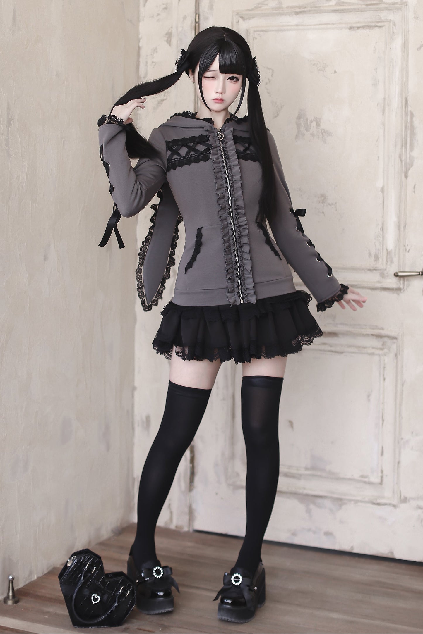 【1月6日予約締切】うさ耳&猫耳フーディーフリルジップジャケット