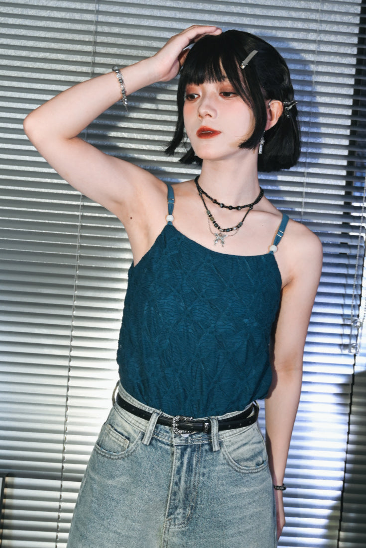 Mode Design Textured Sleeveless Top