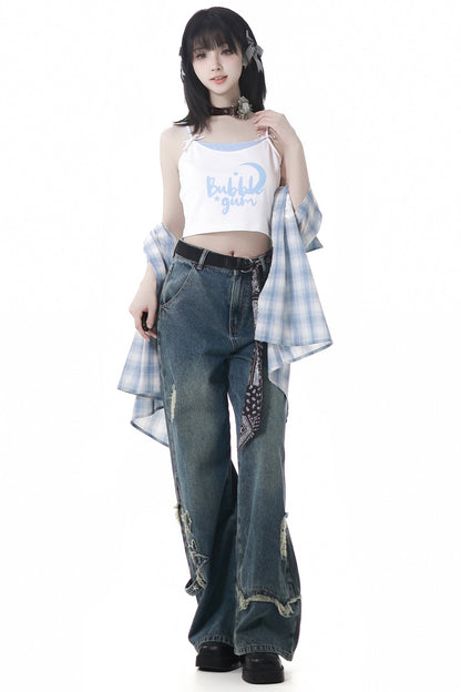 チェックシャツ＋キャミソール＋デニムパンツ