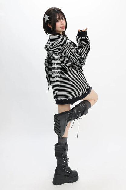 ボーダーラビットイヤーフードジャケット