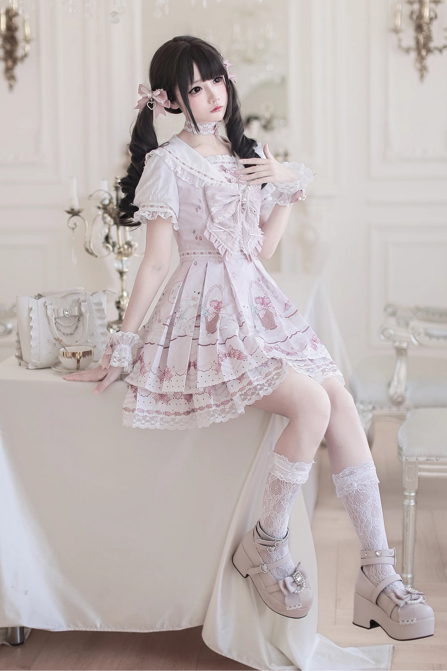 [Pre-order Deadline: April 15] Strawberry Rabbit Sailor Collar Lace Ribbon Dress Matching Set + Complete Set + Accessories