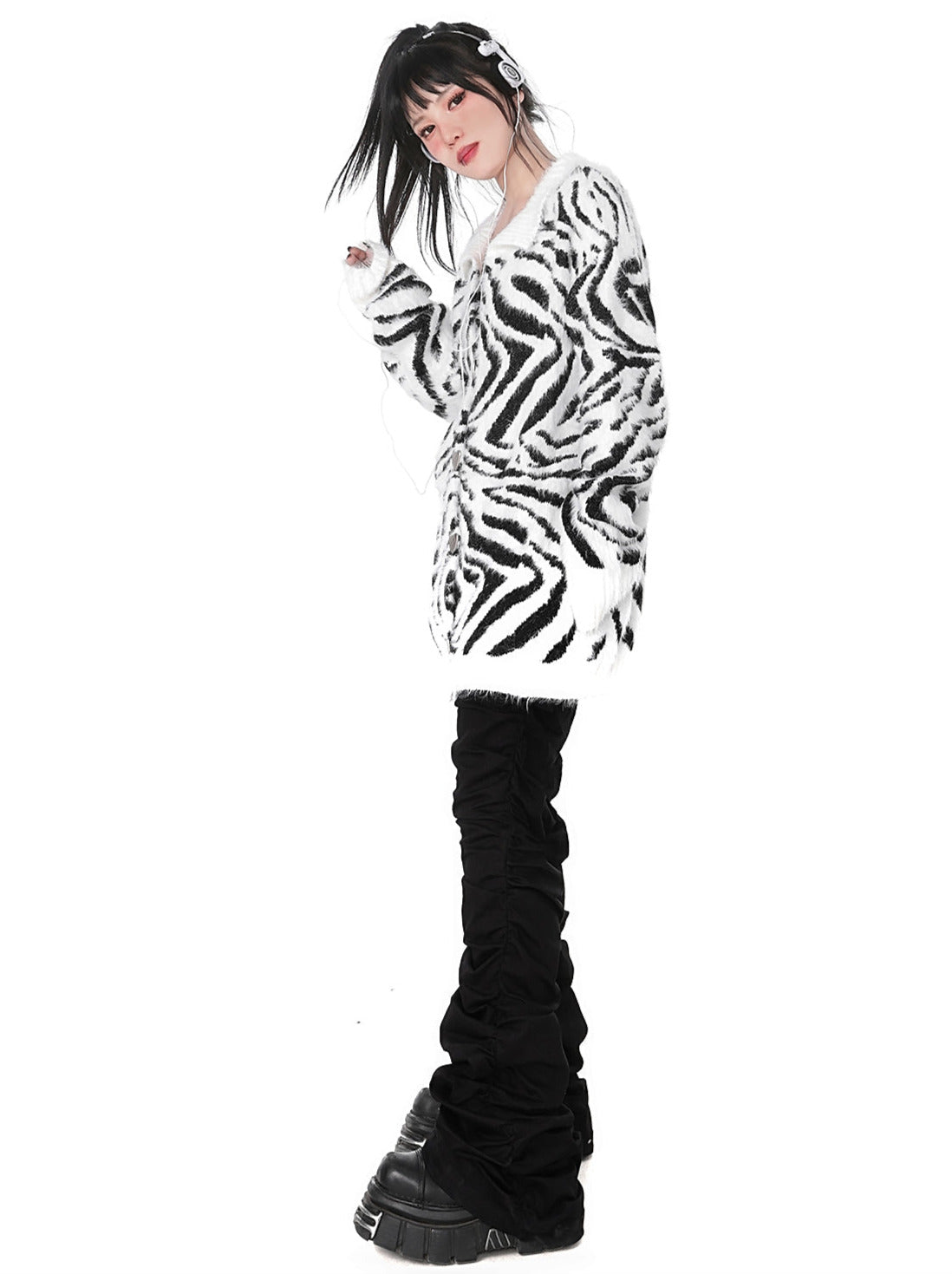 Designed mohair zebra loose knit cardigan