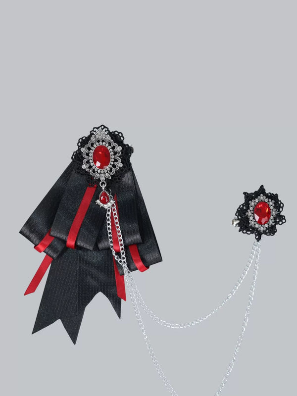 【10月2日予約締切】Gothic Beaded Lace Trim Knight One-Shoulder Cape (With Red Lining) + Jewel Chain Brooch