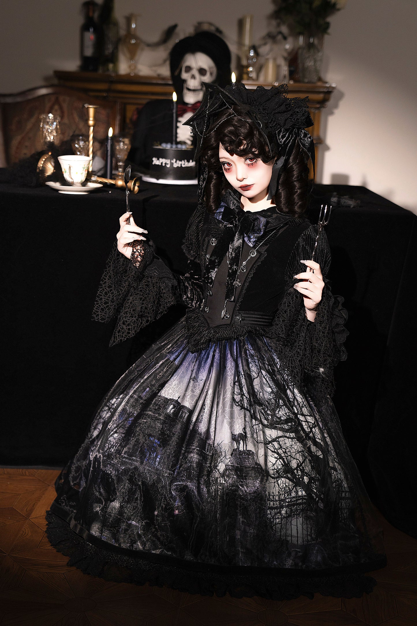 [Deadline for reservation: February 23rd] Horror House Spider Web Gothic Cape Dress