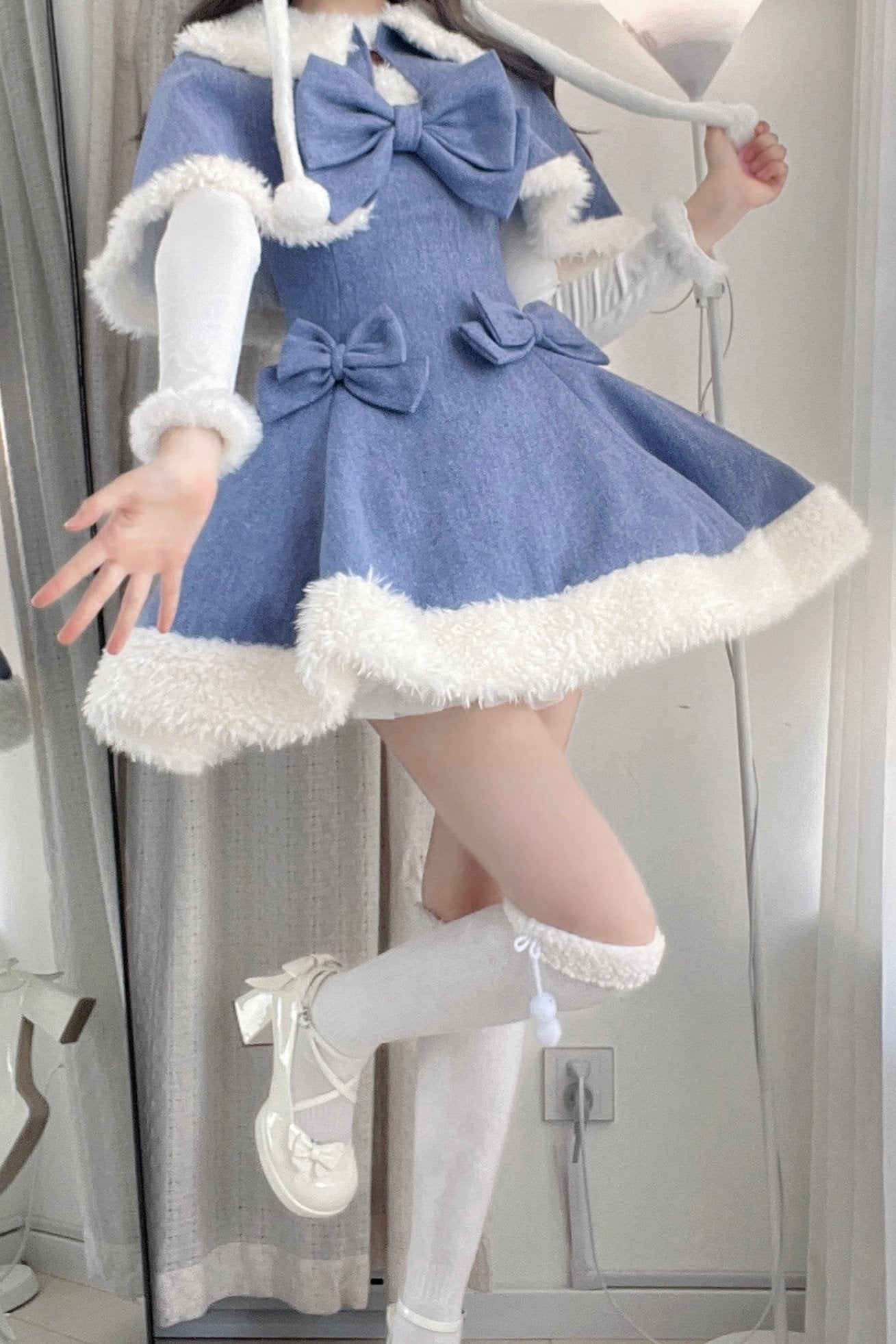 [Reservation deadline on October 21] Winter Wool Sherral Fart Lim Cape Dress suit