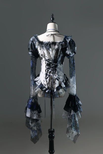 【12月10日予約締切】Bloodstainedスクエアホルターネックフレアスリーブトップス