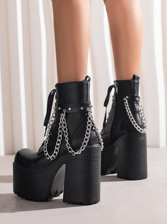 Fashion rivet low on sale square heel chivalry boots