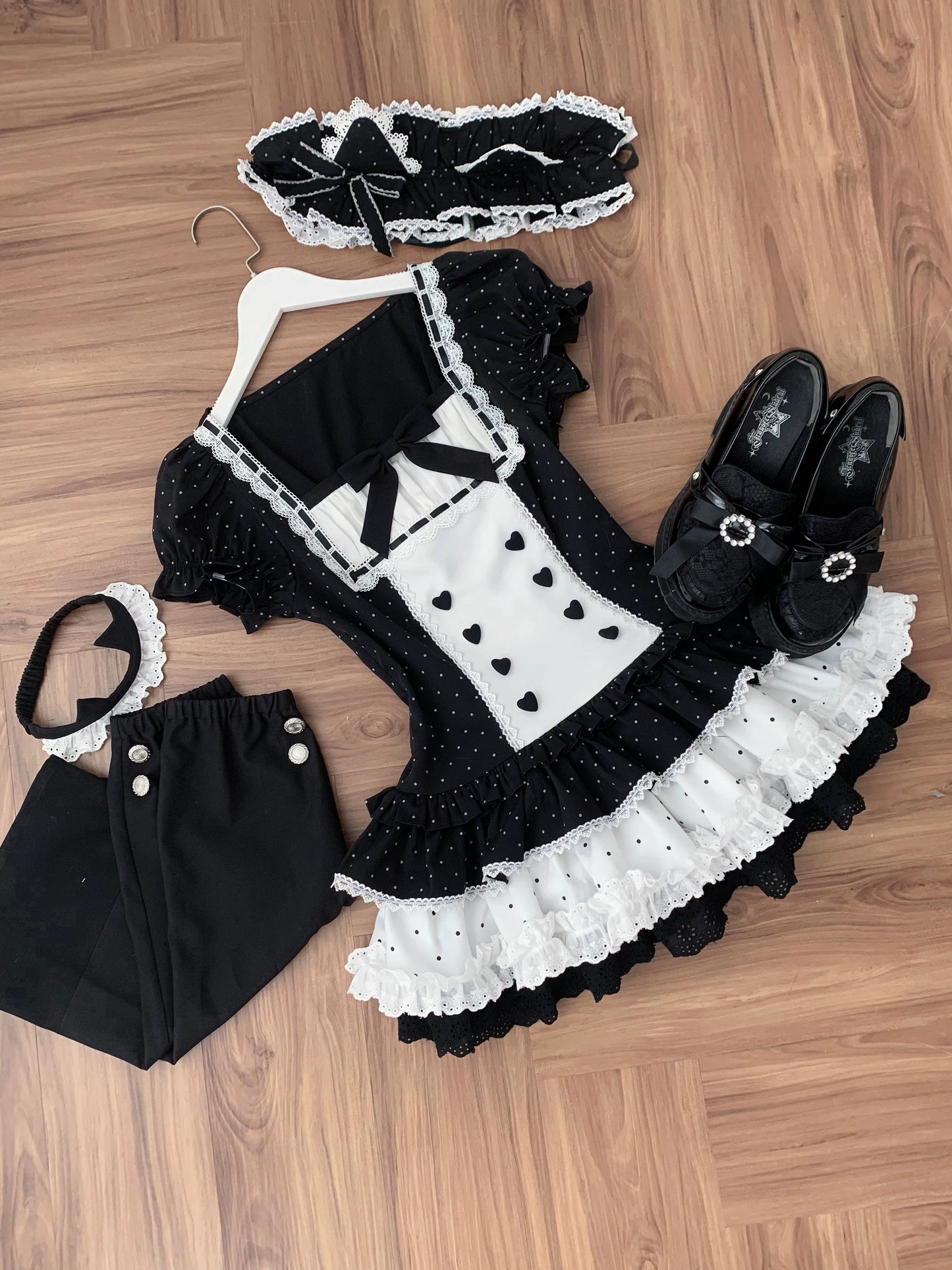 [Pre-order Deadline: June 29] Vintage Black x White Polka Dot Series Accessories (Cat Ear Headband, Leg Warmers, Cat Ear Leg Ring)