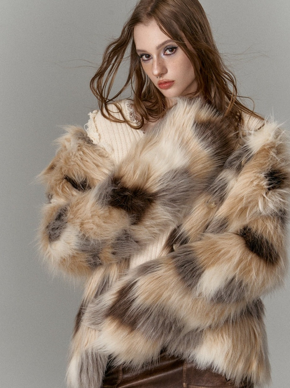 Voluminous Mode Design Fur Coat