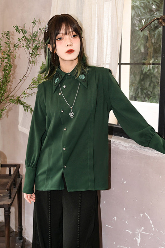 ダークグリーン刺繍ブラウス