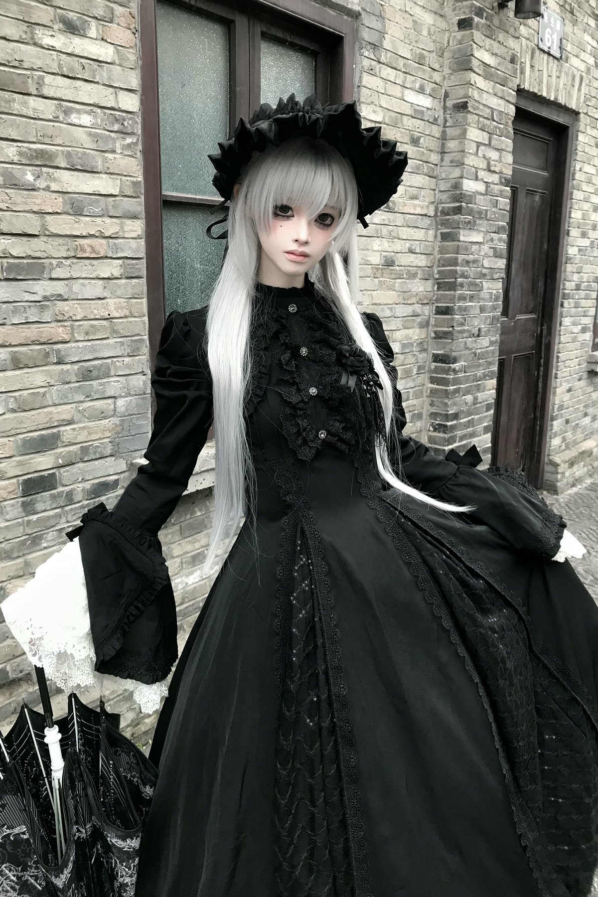 [Pre-order Deadline: November 6] Black and White Gothic Widow Lace Princess Sleeve Faux Two-Piece Long Dress