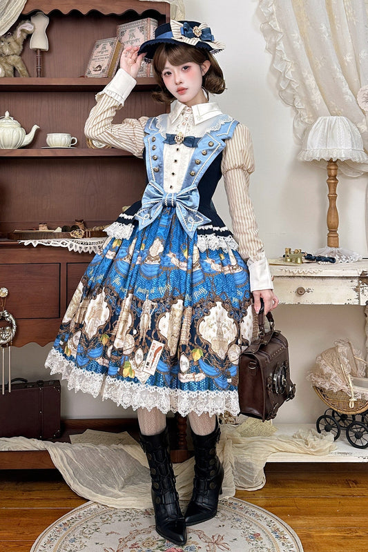[Reservierungsschluss 6. November] Klassisches Lolita-JSK-Kleid im Vintage-Druck mit Schleife und Bustier im italienischen Reisetagebuch-Stil, in Marineblau/Braun, mit Metallknöpfen und Spitzendetail