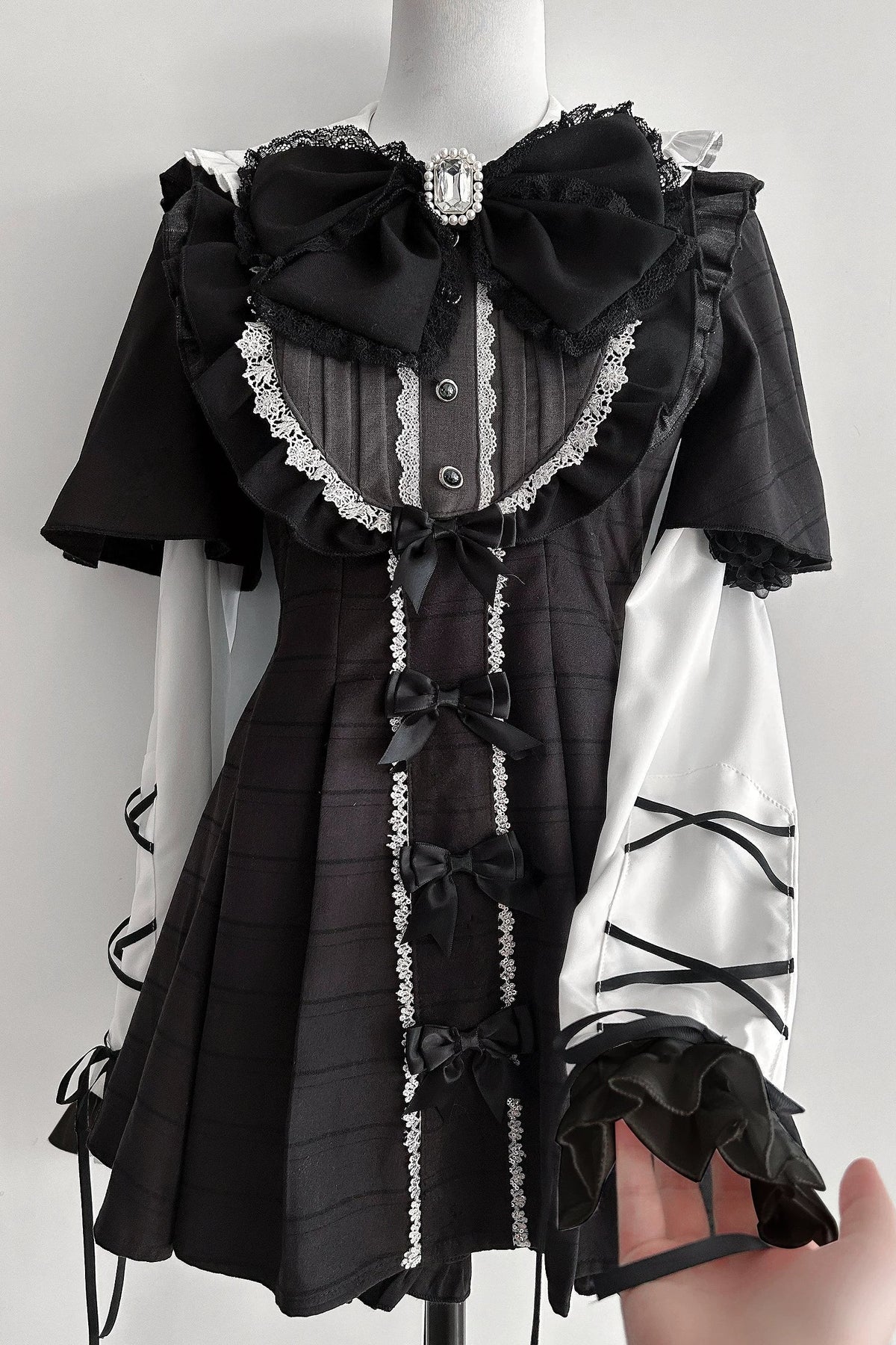 グレーブラックジュエルリボンフリルドレス＋ロングスリーブ＋ショート 