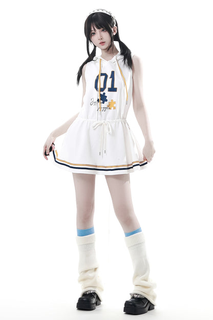 カレッジブルージャケット+フーディードレス+パンツ+スウェット